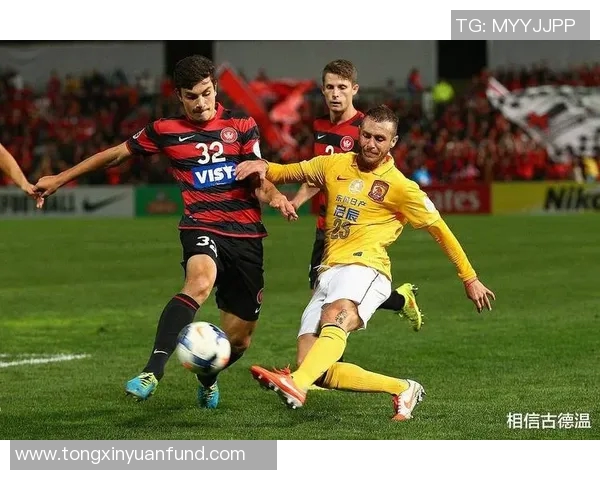 悉尼流浪与西部联的激烈对决展现澳超精彩瞬间与球队风采